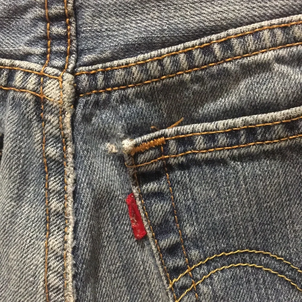 Levi’s 550 Red Label boys distressed denim Jeans relaxed fit Size 10 Reg 25x25